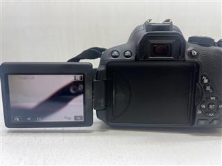 Canon EOS Rebel T5 DSLR Camera with 18-55mm Lens And Carrying Case